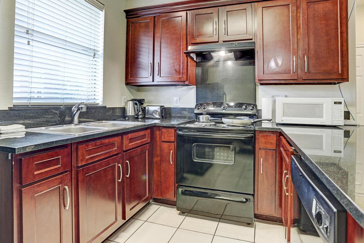Villa Corporate 2 Bedroom Suite Furnished Condo Houston Luaran gambar